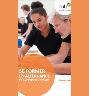 Nouveau guide : "Se former en alternance et par l'apprentissage"