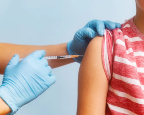 La vaccination contre les méningocoques ACWY proposée aux élèves de 5ème