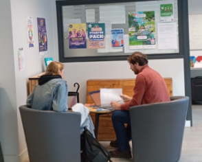 Information Jeunesse : besoin d'être accompagné ?