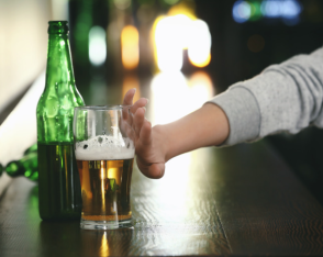 Mois sans alcool : comment faire face à la pression sociale