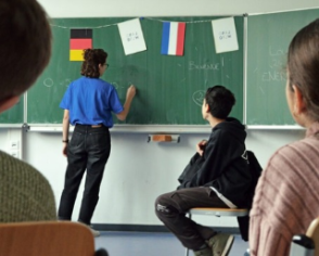 FranceMobil 2027-2028 : devenez animateur en Allemagne !