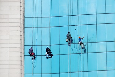 Certificat de qualification professionnelle (CQP) laveur de vitres spécialisé travaux en hauteur